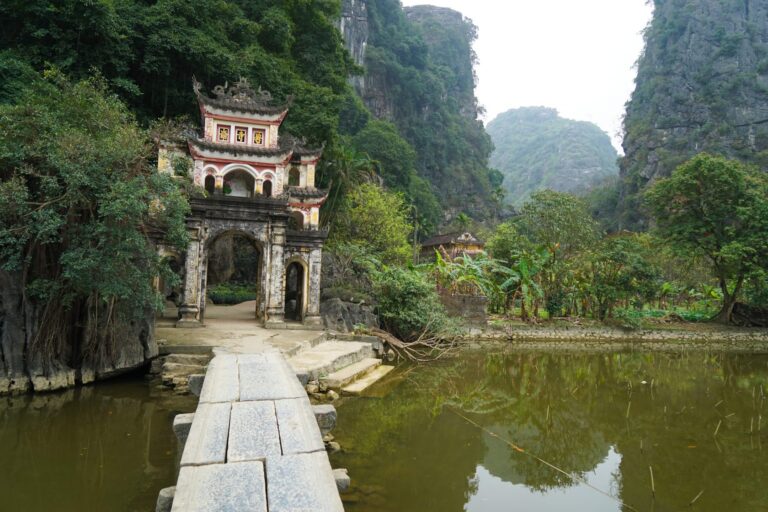 Ninh Binh & Cuc Phuong National Park